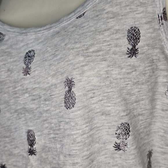 Old Navy Tank Slub Knit Gray Silver Metallic Pineapple Print S - Picture 2 of 7